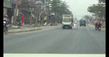 21 Ocak 2025, Hai Duong, Vietnam. Vietnam 'da Tet. Bayraklı sokaklar.