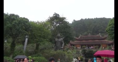 8 Mart 2025, Diatanngphilai Pagoda. Liemson, Thanhliem, Hanam, Vietnam. Diatanngphilai Pagoda eski bir pagoda. Yılın başında birçok insan ailelerine ve yaşamlarına şans dilemek için tapınağa gelir.