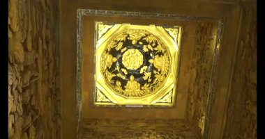 8 Mart 2025, Diatanngphilai Pagoda. Liemson, Thanhliem, Hanam, Vietnam. Diatanngphilai Pagoda eski bir pagoda. Yılın başında birçok insan ailelerine ve yaşamlarına şans dilemek için tapınağa gelir.