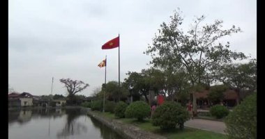 Vietnam ve Budist bayrağı.