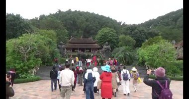 30 Mart 2025, Diatanngphilai Pagoda. Liemson, Thanhliem, Hanam, Vietnam. Diatanngphilai Pagoda eski bir pagoda. Yılın başında birçok insan ailelerine ve yaşamlarına şans dilemek için tapınağa gelir.