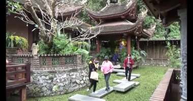 30 Mart 2025, Diatanngphilai Pagoda. Liemson, Thanhliem, Hanam, Vietnam. Diatanngphilai Pagoda eski bir pagoda. Yılın başında birçok insan ailelerine ve yaşamlarına şans dilemek için tapınağa gelir.