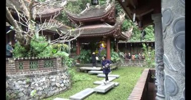 30 Mart 2025, Diatanngphilai Pagoda. Liemson, Thanhliem, Hanam, Vietnam. Diatanngphilai Pagoda eski bir pagoda. Yılın başında birçok insan ailelerine ve yaşamlarına şans dilemek için tapınağa gelir.