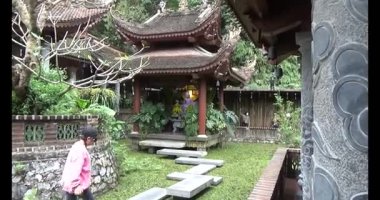 30 Mart 2025, Diatanngphilai Pagoda. Liemson, Thanhliem, Hanam, Vietnam. Diatanngphilai Pagoda eski bir pagoda. Yılın başında birçok insan ailelerine ve yaşamlarına şans dilemek için tapınağa gelir.