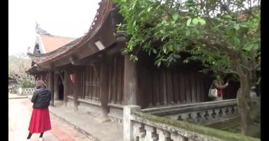 30 Mart 2025, Diatanngphilai Pagoda. Liemson, Thanhliem, Hanam, Vietnam. Diatanngphilai Pagoda eski bir pagoda. Yılın başında birçok insan ailelerine ve yaşamlarına şans dilemek için tapınağa gelir.