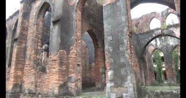 30 Mart 2025 Katolik Kilisesi Katedrali 'ni ziyaret edin.