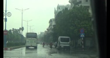 Yağmurda araba kullanırken