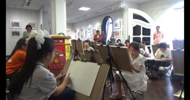 4 Haziran 2025. Van An, Chi Linh, Hai Duong, Vietnam. çizim sınıfında