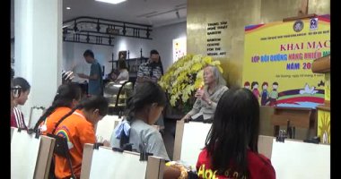 4 Haziran 2025. Van An, Chi Linh, Hai Duong, Vietnam. çizim sınıfında