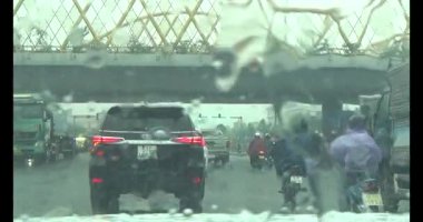 Yağmurda araba kullanırken