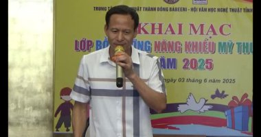 4 Haziran 2025. Van An, Chi Linh, Hai Duong, Vietnam. çizim sınıfında