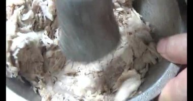 Domuza vurmak için.