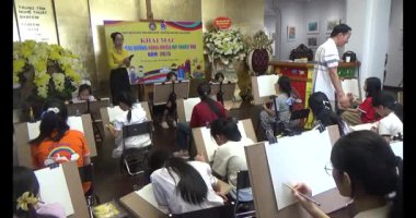 4 Haziran 2025. Van An, Chi Linh, Hai Duong, Vietnam. çizim sınıfında