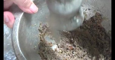 Çorba yapmak için tokmaklı yengeç