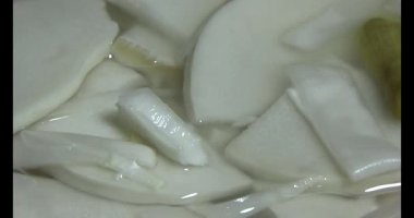 Bambu filizlerinden yiyecekler.