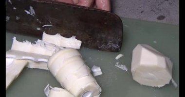 Bambu filizlerini kes.