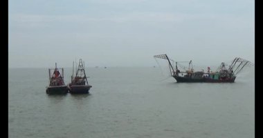 Denizde balıkçı teknesi