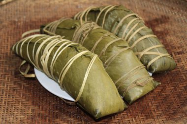 Geleneksel Banh Chung Vietnam 'da