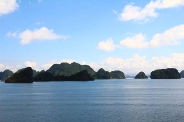 Vietnam 'da deniz ve dağlar