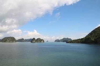 Vietnam 'da deniz ve dağlar