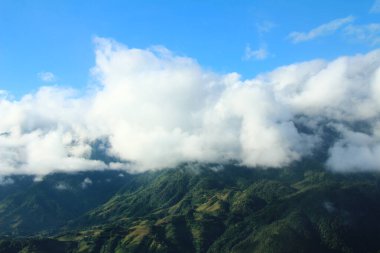 Vietnam 'daki dağ manzarası