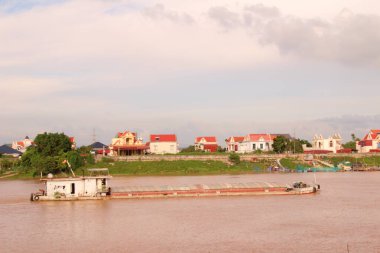 Vietnam kırsalındaki köy.