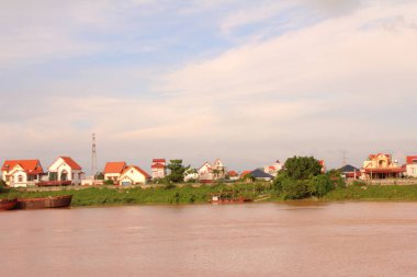 Vietnam kırsalındaki köy.