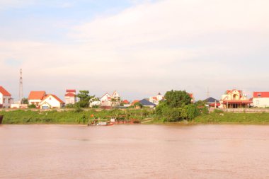 Vietnam kırsalındaki köy.