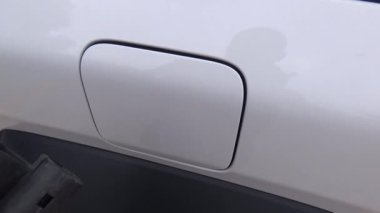 Elektrikli araç şarj istasyonu, şarj adam