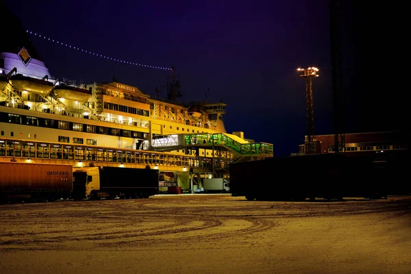 Visão Noturna Port Helsinki Viking Line Katajanokka Terminal Gabriella Navio — Fotografia de Stock