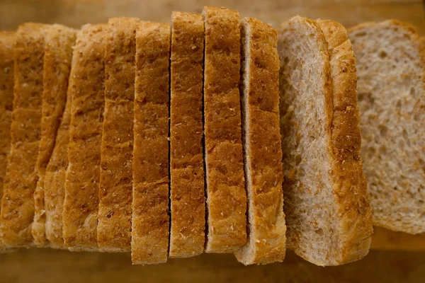 Γκρο Πλαν Τοστ Ορεκτικό Φρέσκο Ψωμί Ολικής Άλεσης Πίτουρο Φέτες — Φωτογραφία Αρχείου