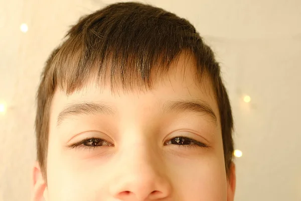 Close Parte Rosto Criança Masculina Olhos Castanhos Menino Anos Idade — Fotografia de Stock