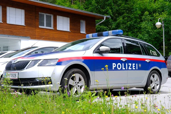 Coche Policía Las Calles Austria Agentes Ley Que Vigilan Orden — Foto de Stock
