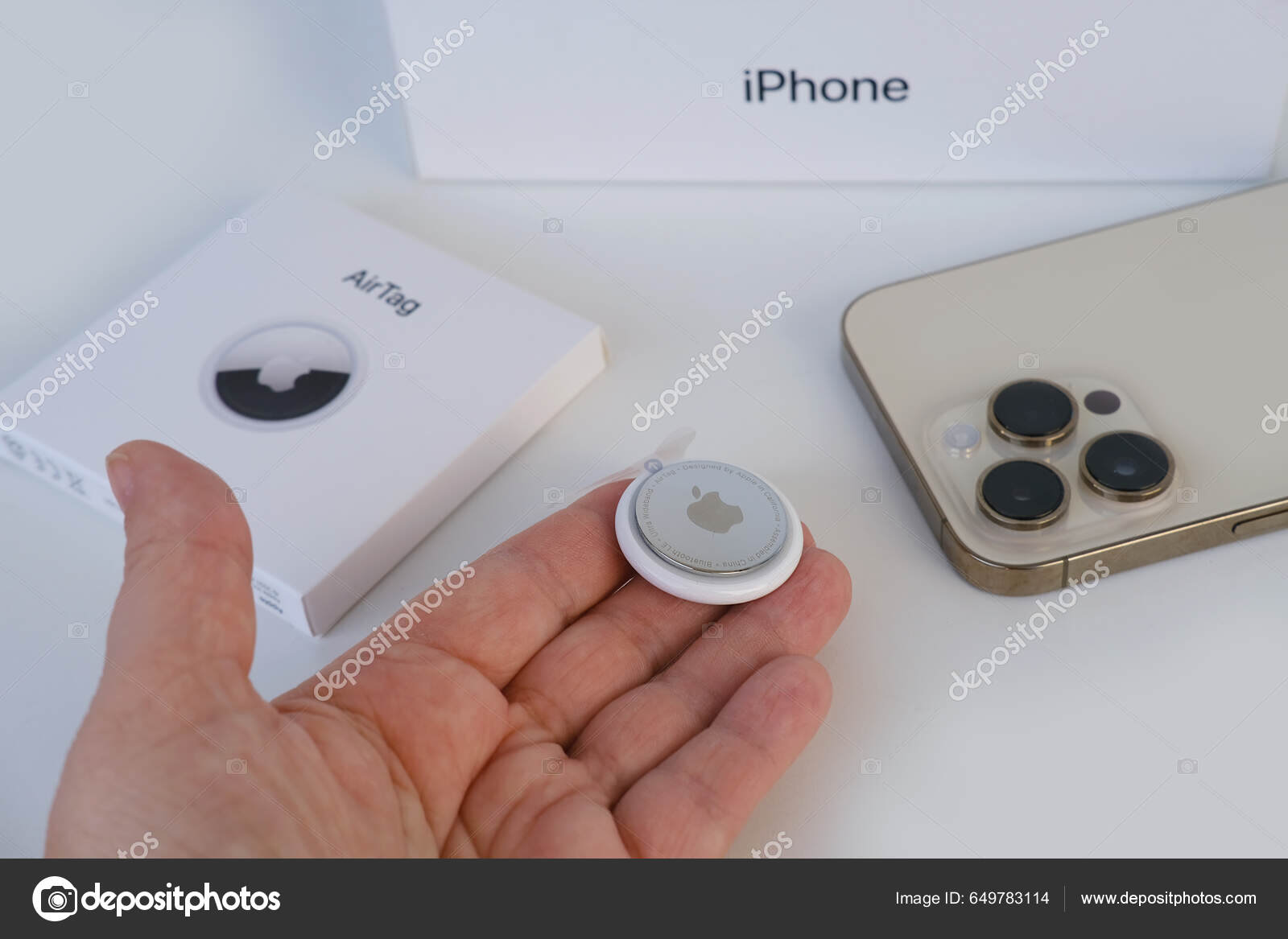 Apple AirTag ​​​​​​​ : : Electronics