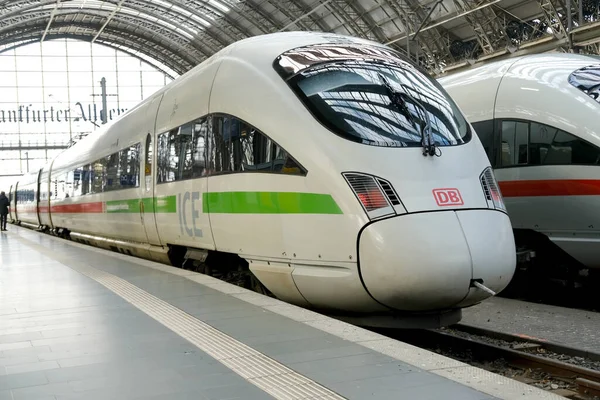 Szybki Pociąg Ice Lodosprinter Deutsche Bahn Peronie Frankfurt Nad Menem — Zdjęcie stockowe