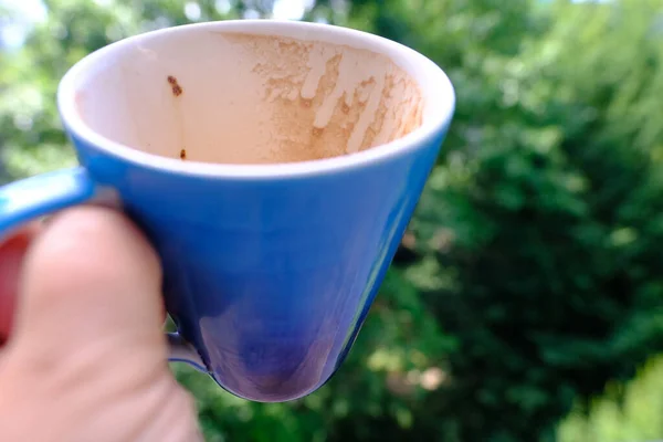 Large Mug Drips Coffee Walls Woman Hand Drunk Coffee Divination — Stock Photo, Image