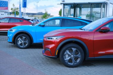 Elektrikli Ford Mustang Mach-E elektrikli araba, alternatif enerji, Frankfurt - Mayıs 2023