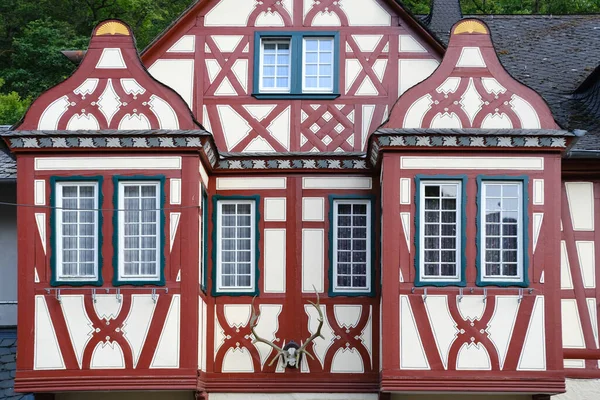 Część Zabytkowego Budynku Piękna Fasada Starożytny Dom Muru Pruskiego Niemieckiej — Zdjęcie stockowe