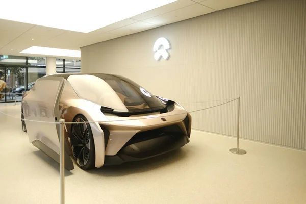NioモデルEveは 自動運転の未来を紹介し Nioによるコンセプト電気自動車 次世代コンセプト車の外装 電気自動車の革新 フランクフルト 2023年7月1日 — ストック写真