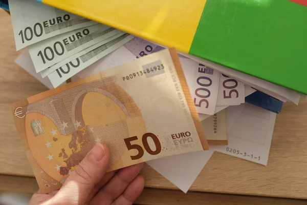 Carpetas Oficina Primer Plano Billetes 100 500 Euros Concepto Rellenar — Foto de Stock