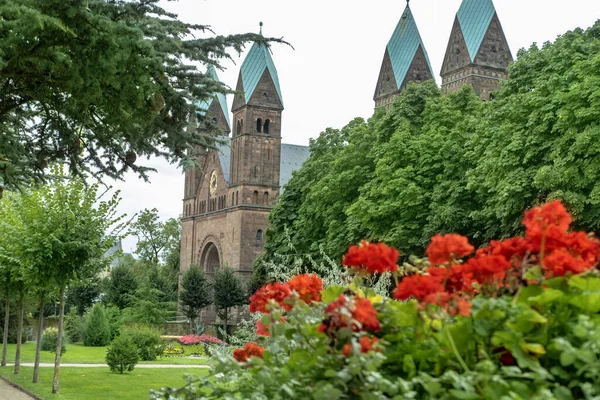 Eski Bad Homburg Kurtarıcı Kilisesi, eski Bad Homburg Sarayı Castle Park 'lı Landgraves Kalesi, Hesse-Homburg' daki Landgraves 'lerin evi.