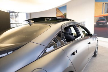 elektrik grisi aerodinamiği Hyundai IONIQ 6 Hyundai Motor Company, modüler E-GMP platformu, Yeşil Hareket, sürdürülebilir ulaşım, otomotiv endüstrisindeki teknoloji, Frankfurt - 13 Aralık 2023