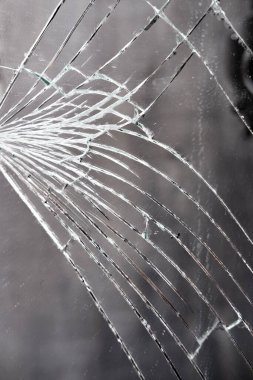 Kırık ayna, cam, kırık hayaller için metafor, kırılganlığın sanatsal temsili, ev dekorunda güvenlik tehlikesi, çevre endişeleri 