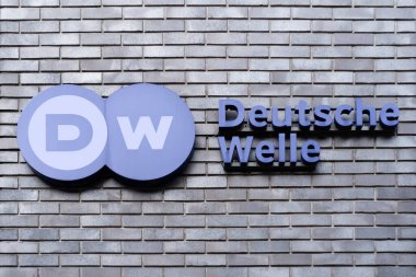 Deutsche Welle şirket binası, DW Television, Radio Broadcasting Federal Republic Germany, TV ve radyo, güvenilir ve bilgilendirici yayın, Berlin, Almanya - 17 Şubat 2024