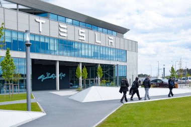 Gigafactory Berlin-Brandenburg Tesla, Otomotiv endüstrisi Avrupa 'da üretim yeri, sürdürülebilir ve verimli bir tesis, Berlin, Almanya - 26 Nisan 2024