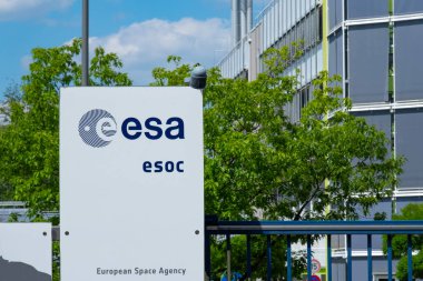 Avrupa Uzay Ajansı, ESA logosu, uzay keşfi, insan uzay yolculuğu, telekomünikasyon, navigasyon, izleme, kozmik yeniliğe geçit, Frankfurt, Almanya - 24 Haziran 2024 