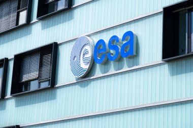 Avrupa Uzay Ajansı, ESA logosu, uzay keşfi, insan uzay yolculuğu, telekomünikasyon, navigasyon, izleme, kozmik yeniliğe geçit, Frankfurt, Almanya - 24 Haziran 2024 