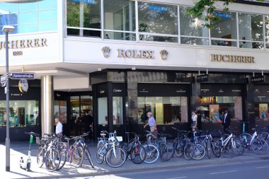 Rolex crown logo, shop window, boutique, luxury Swiss watch brand and Rolex SA, high-end classic collector's item, Frankfurt - August 7, 2022