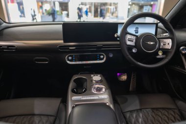 tüm elektrikli Hyundai Genesis GV60 otomobil Studio 'da, popüler Koreli yolcu elektrikli araç, alternatif enerji geliştirme, Edinburgh, Birleşik Krallık - 24 Ekim 2024