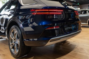 tüm elektrikli Hyundai Genesis GV70 otomobil Studio 'da, popüler Koreli yolcu elektrikli araç, alternatif enerji geliştirme, Edinburgh, Birleşik Krallık - 24 Ekim 2024